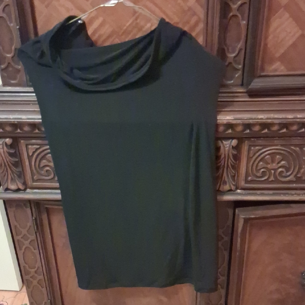 Elegant Black Sleeveless Dress